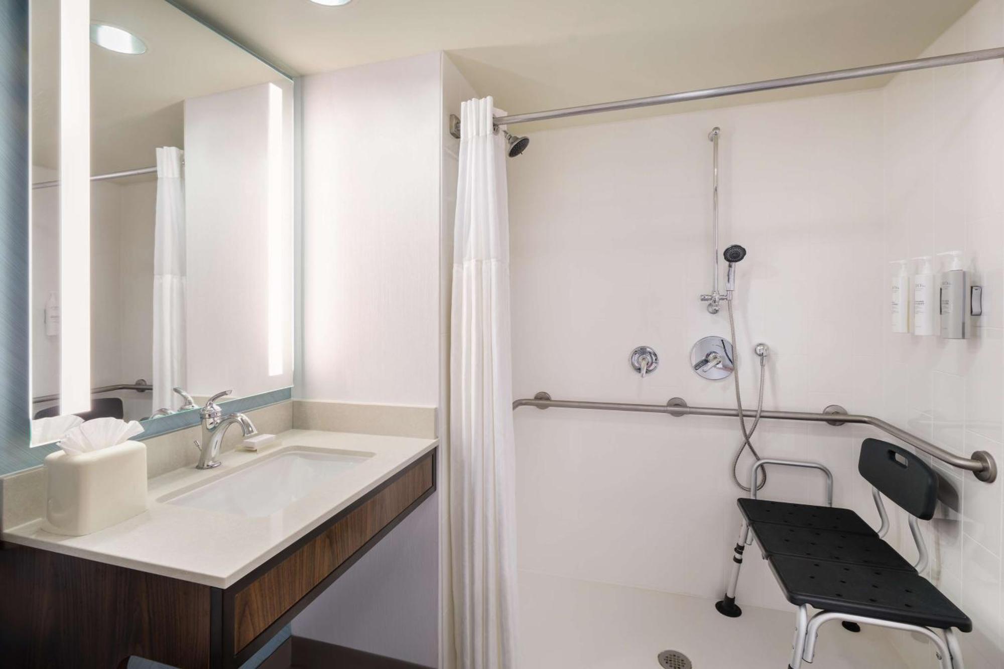 Hilton Garden Inn Houston/Bush Intercontinental Airport Exterior photo