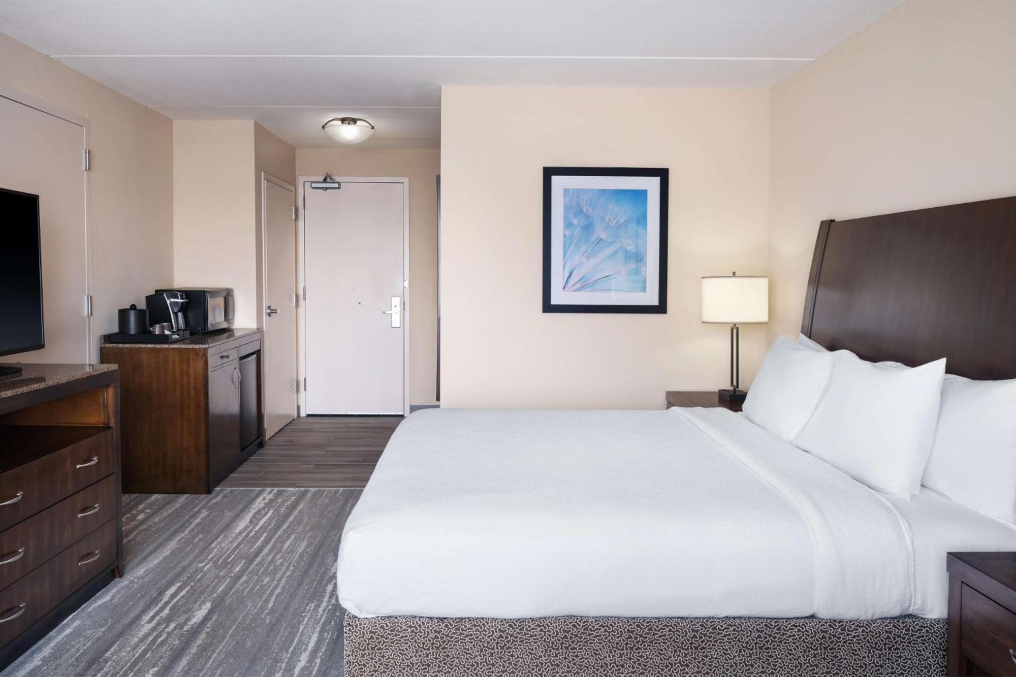 Hilton Garden Inn Houston/Bush Intercontinental Airport Exterior photo