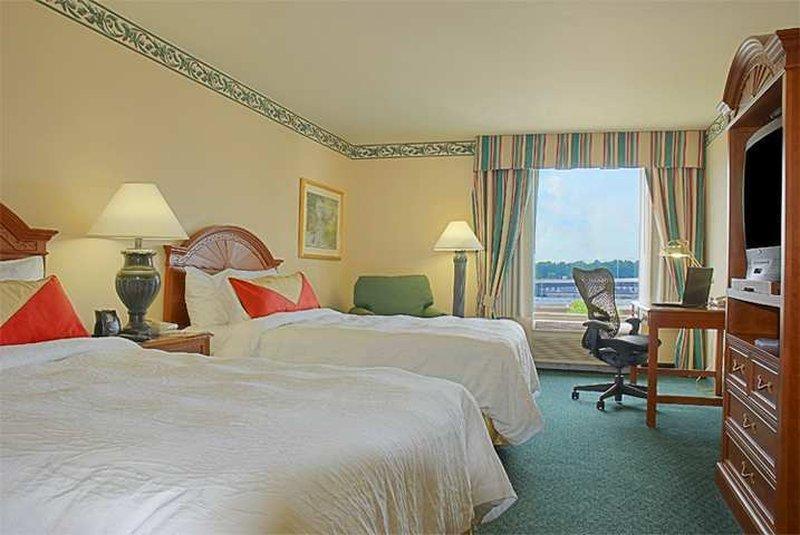 Hilton Garden Inn Houston/Bush Intercontinental Airport Exterior photo
