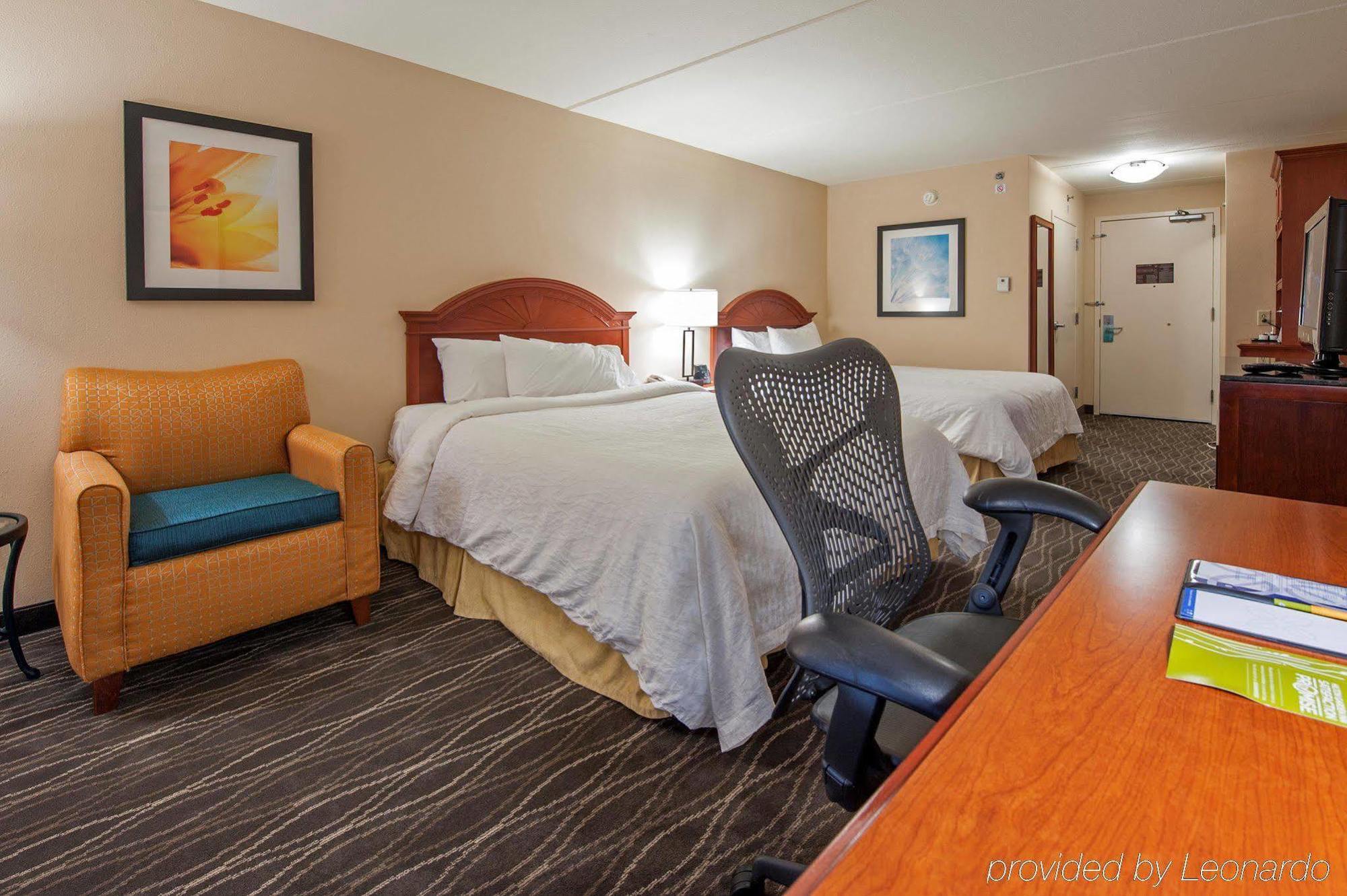 Hilton Garden Inn Houston/Bush Intercontinental Airport Exterior photo