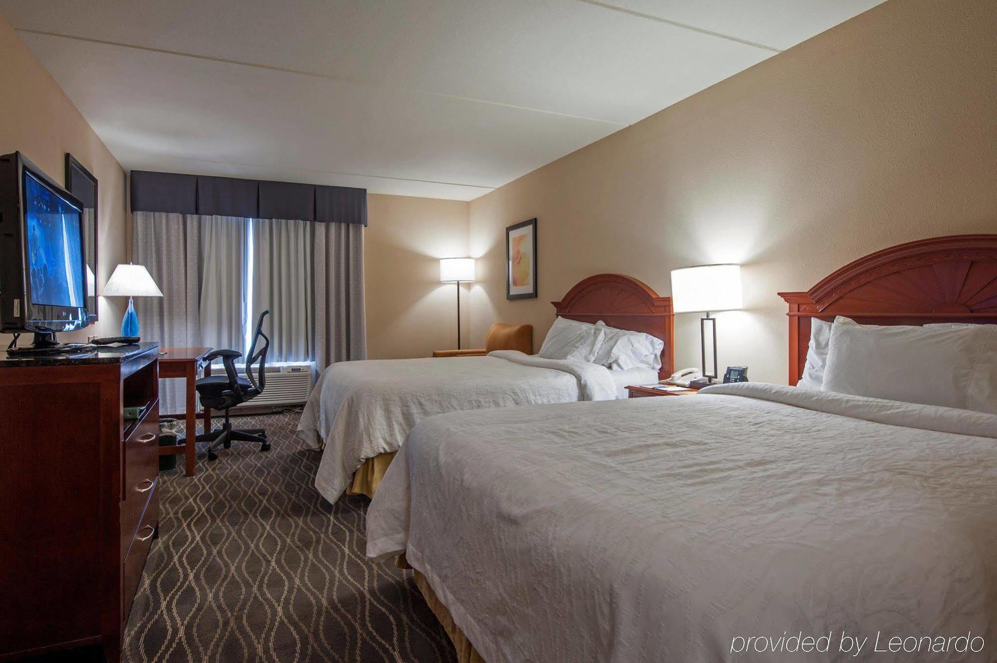 Hilton Garden Inn Houston/Bush Intercontinental Airport Exterior photo